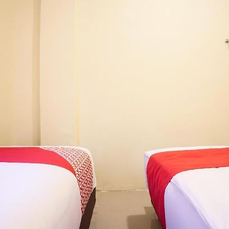 Oyo 2361 Hotel Winston Glugur Eksteriør billede