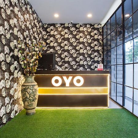 Oyo 2361 Hotel Winston Glugur Eksteriør billede